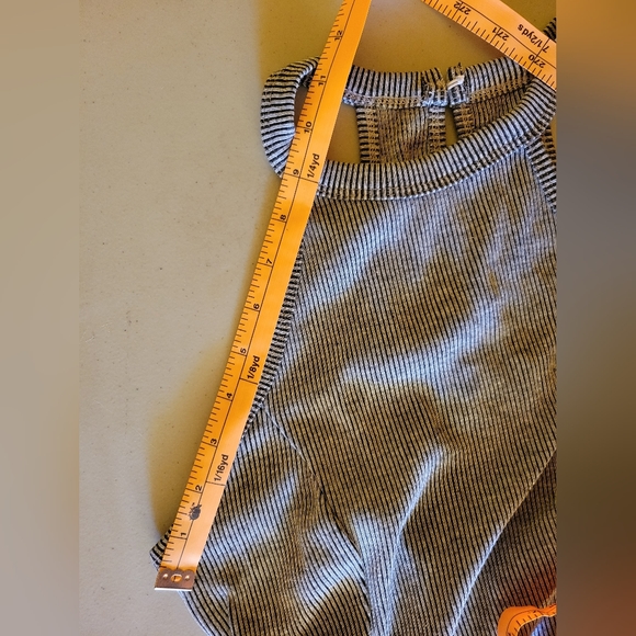 HOLLISTER halter - Picture 2 of 7